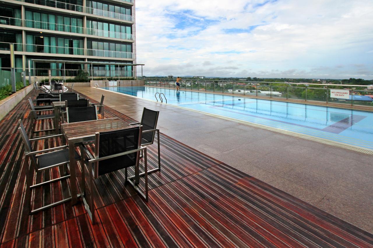 Bernard Holiday Home @ Imperial Suites Кучинг Экстерьер фото